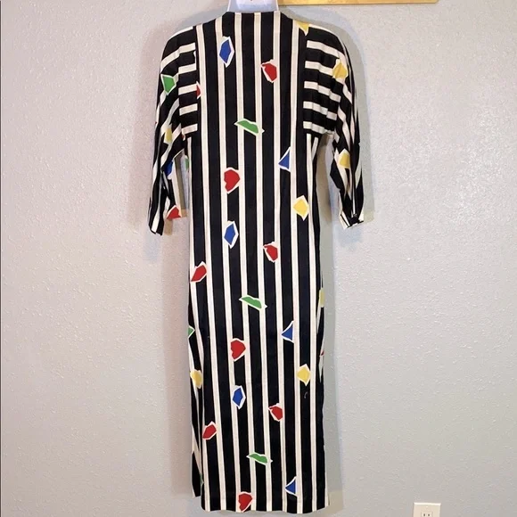 VNTG Neiman Marcus Black and White Midi Dress with Crew Neck - Picture 5 of 7